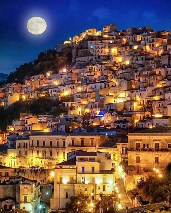 Dimore Del Monte * Modica